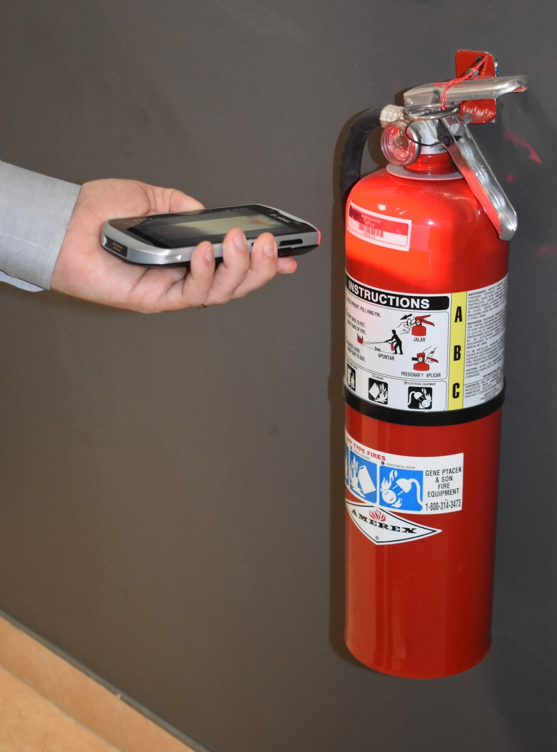 fire extinguisher barcode inspection software: inspection app image showing EHS mobile barscan of an eyewash station