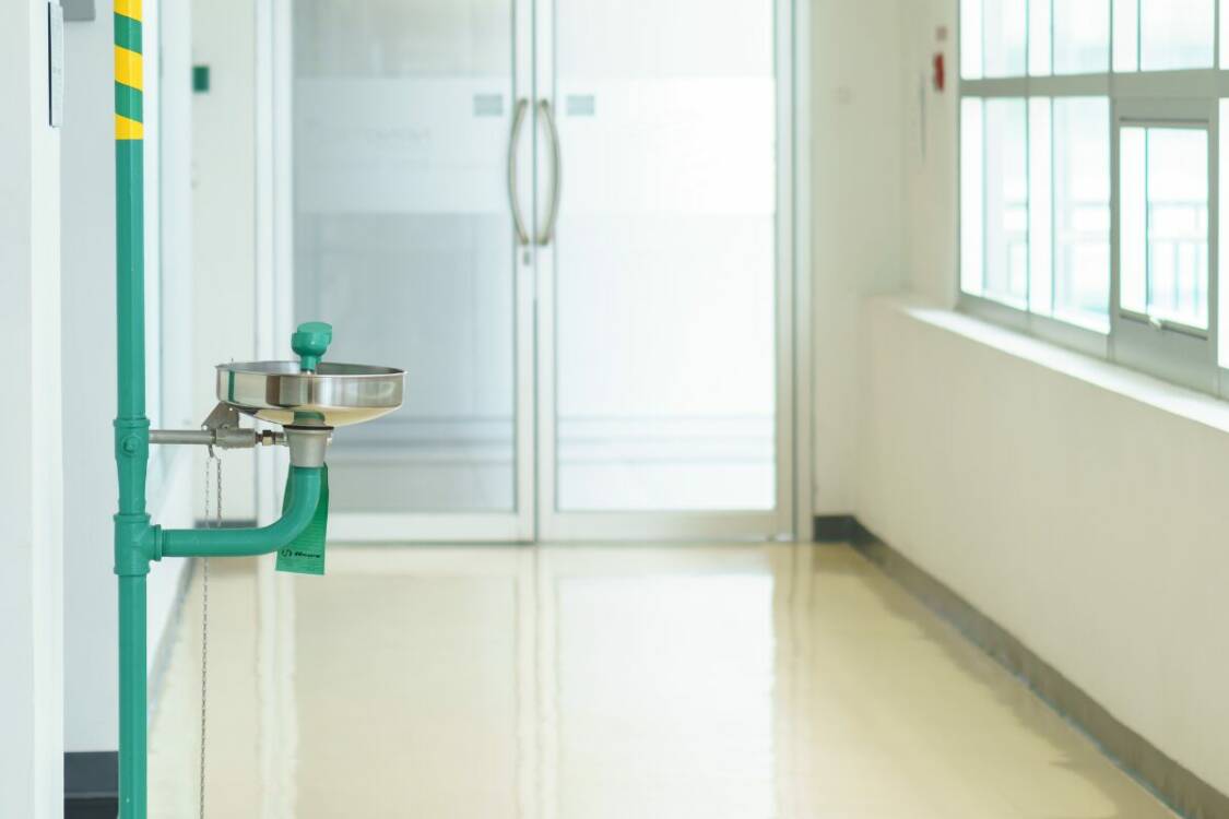 Eyewash Station and safety shower combo unit eyewash station inspection steps